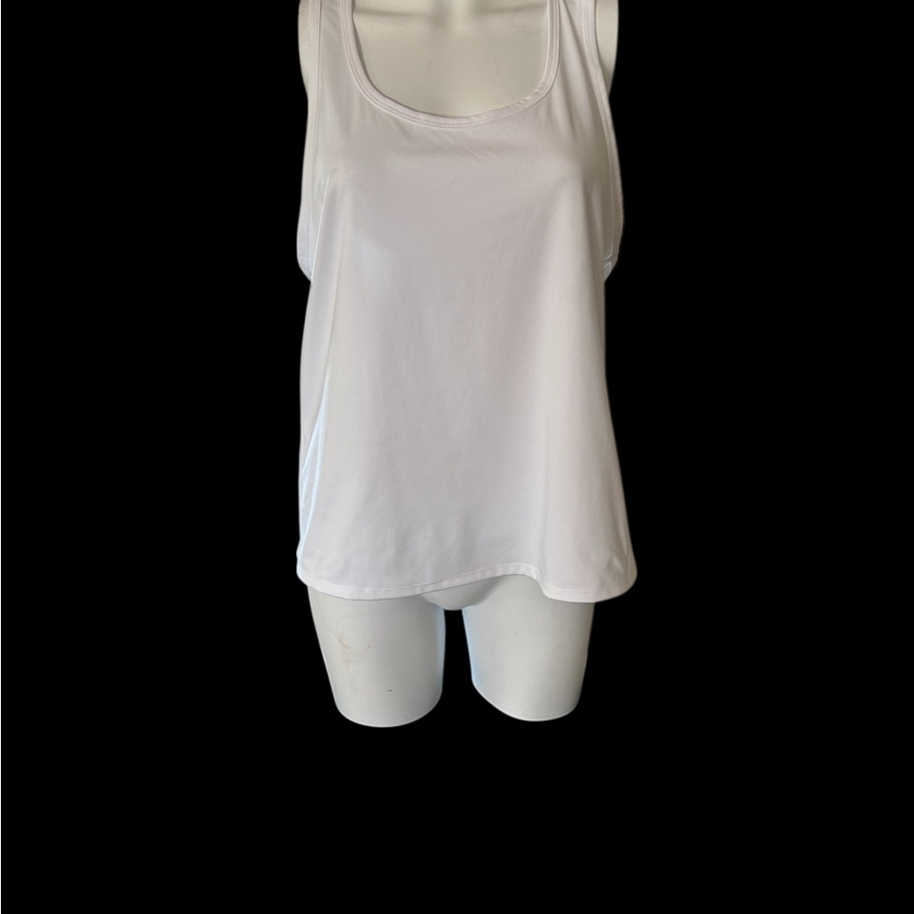 RBX White Sleeveless Tank Top with Cut Out Design.    5001